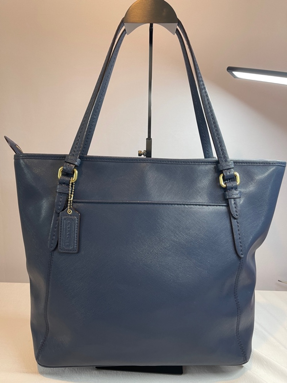 Coach E1480-F27349 Peyton Navy Leather Tote - Picture 4 of 12